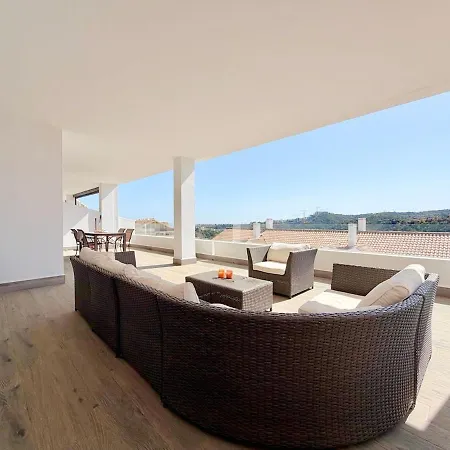 Panoramic View 2-bedroom Apartment Estepona